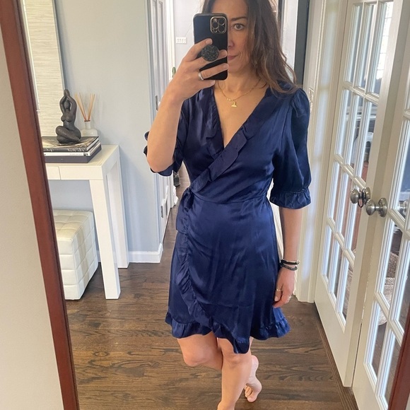 Hill House Blue Silk Wrap Nima Robe - Picture 3 of 11